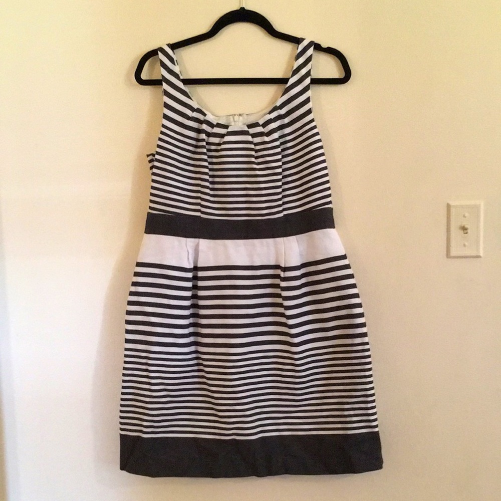 Banana Republic Striped White/ Gray Dress